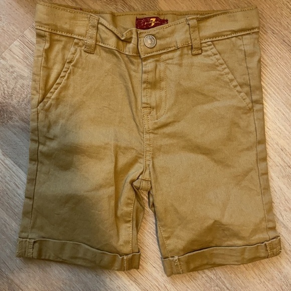7 For All Mankind Toddler Boys Khaki Flat Pocket Bermuda Shorts Size 2T NWOT - Picture 11 of 13